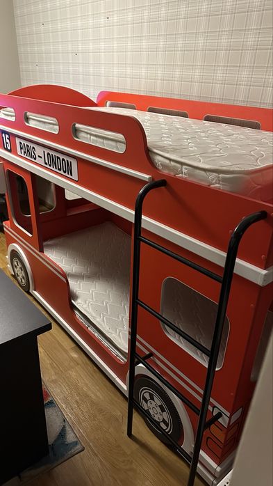 Двух ярусная кровать London bus