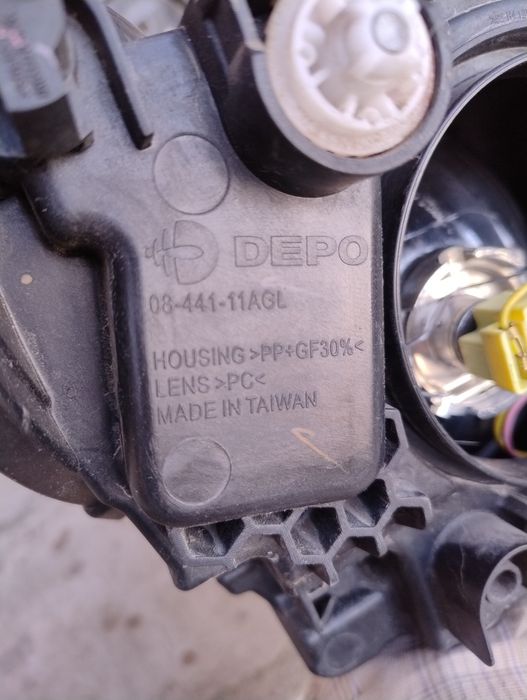 Faruri stânga VW Caddy