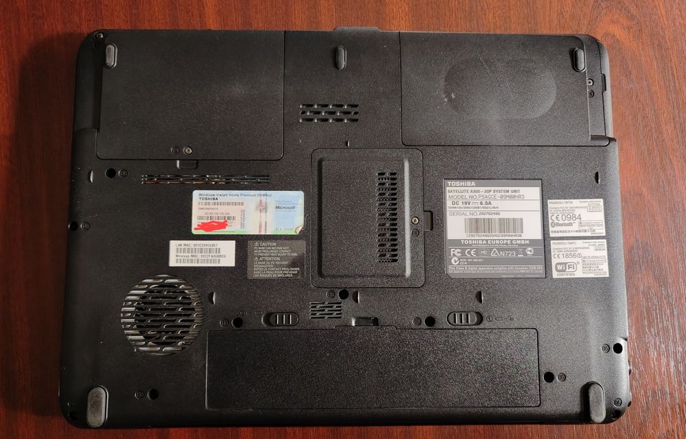 Set 2 x Laptop/notebook Toshiba Satellite A300-20P și P200D-12O