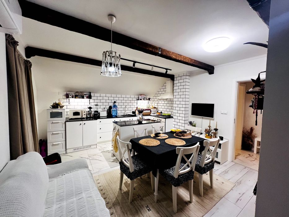 Продава се Тристаен апартамент в Варна, Център - 117 кв.м за 2308 €/кв.м - Снимка #10