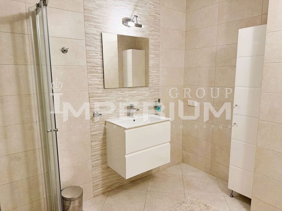 Дава се под наем Тристаен апартамент в Варна, Център - 95 кв.м за 997.05 € - Снимка #8