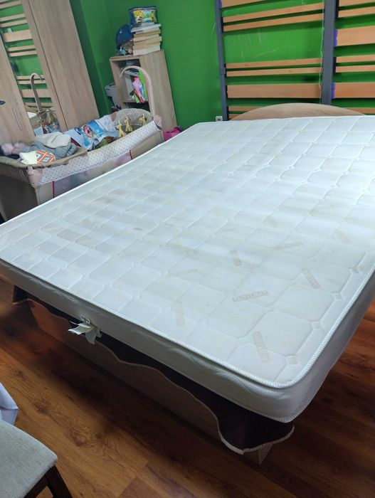 Продавам Метално легло ЛУКС 180x200 с матрак Dormeo