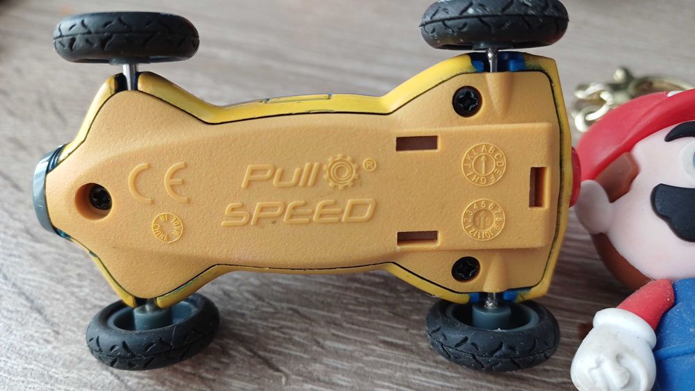 Mario cart si breloc