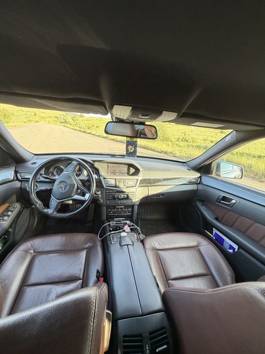 Vand Mercedes Benz E Class W212 e300 hybrid