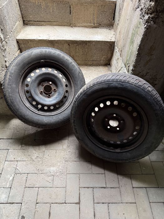 Cauciucuri de iarnă cu jante