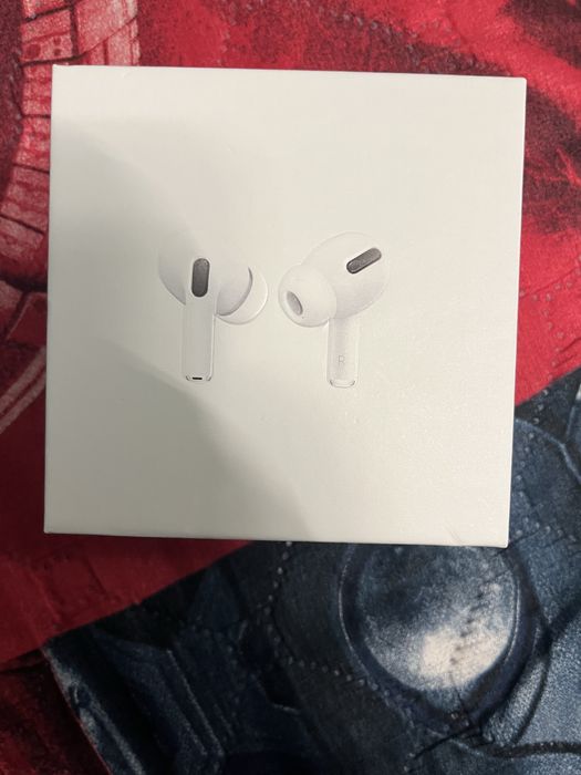 AirPods Pro слушалки