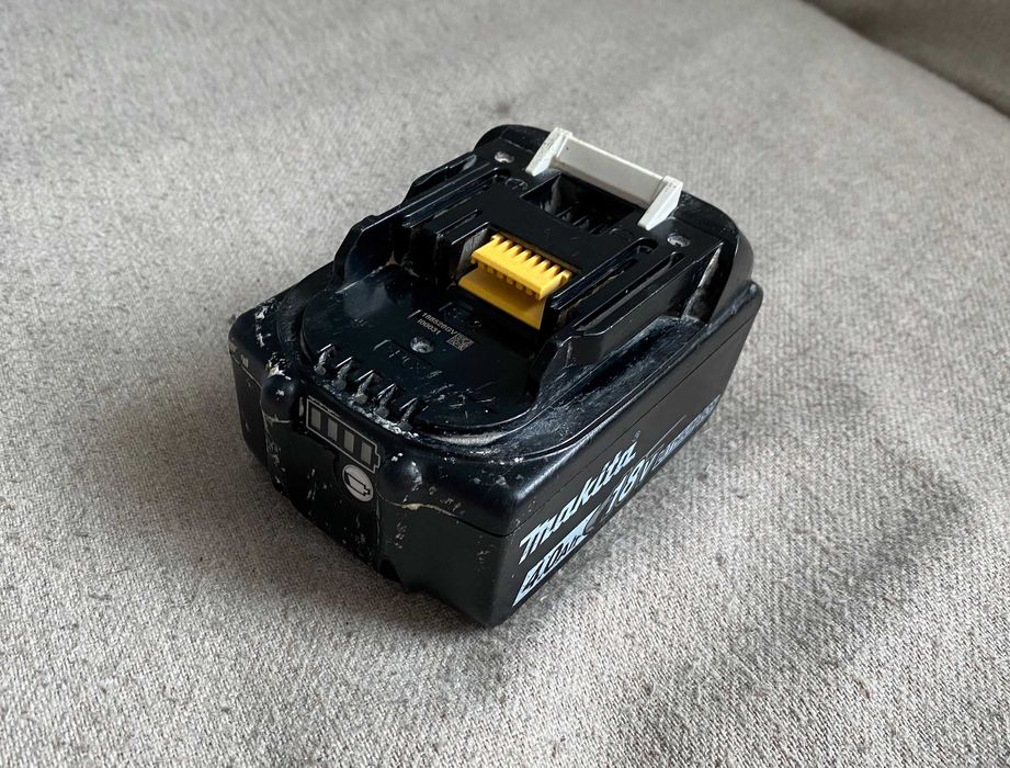 Acumulator baterie Li-Ion Makita BL1840B 18V 4.0 Ah indic nivel f bun