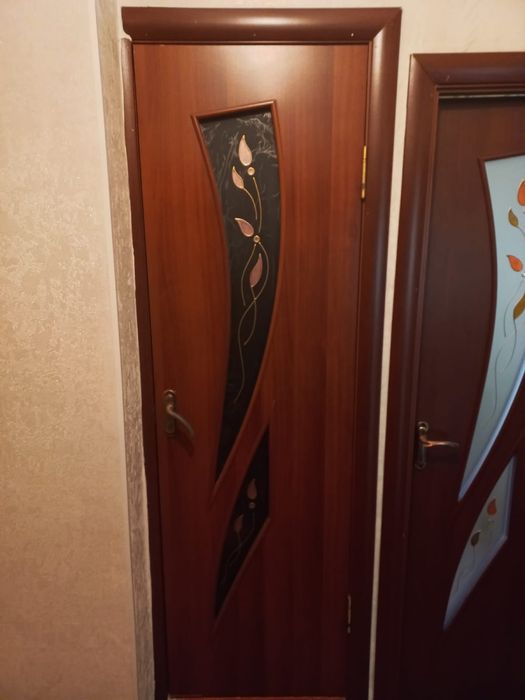 Продаю межкомнатные двери