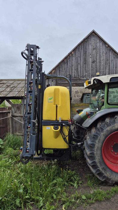 Mașină de erbicidat purtat 1000 l/ 15 m