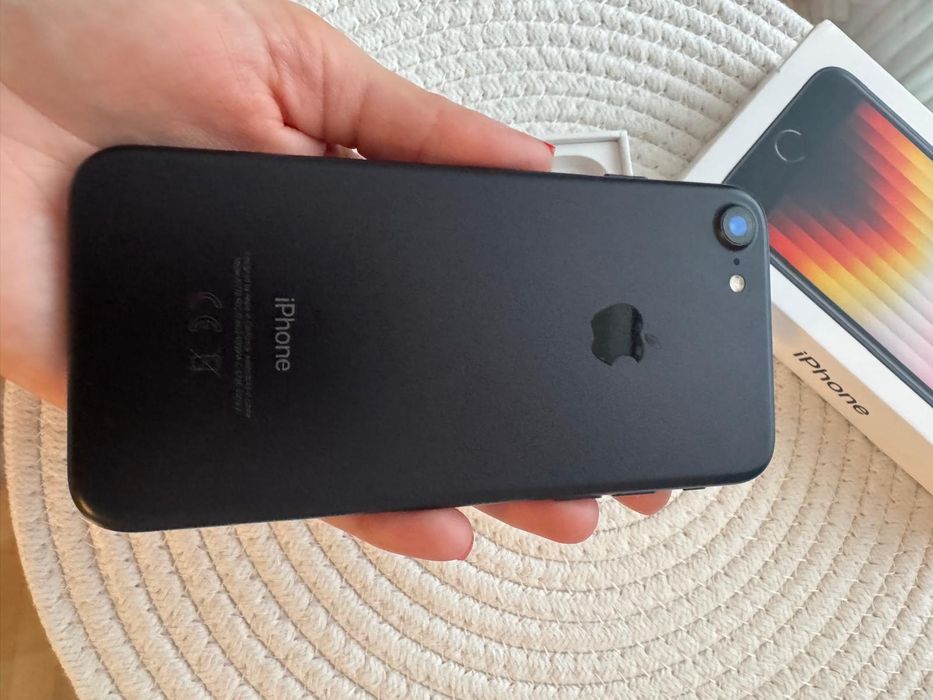 APPLE IPhone SE 2022