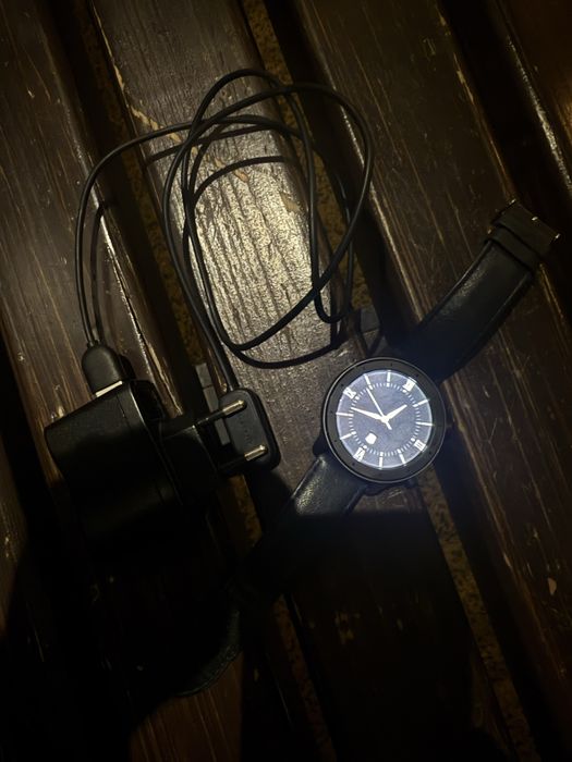 Продам мужские смарт-часы Amazfit