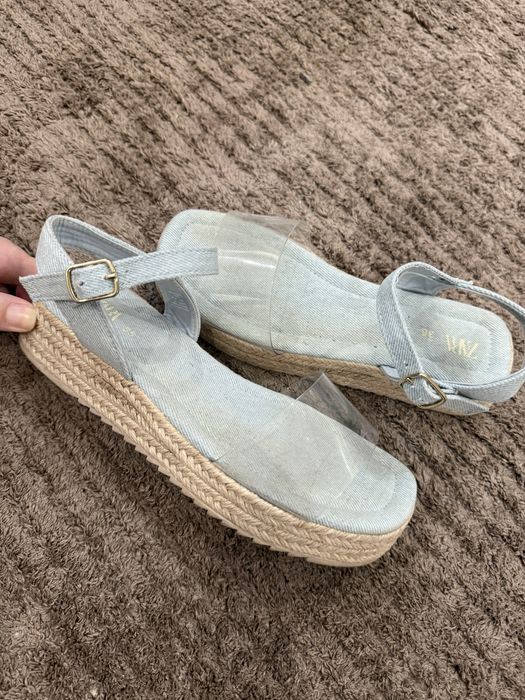 Босоножки для девочек