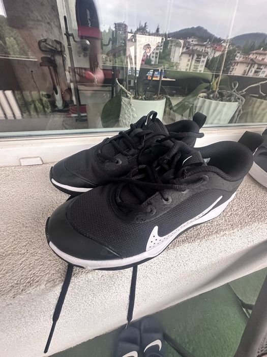 Маратонки nike /geox