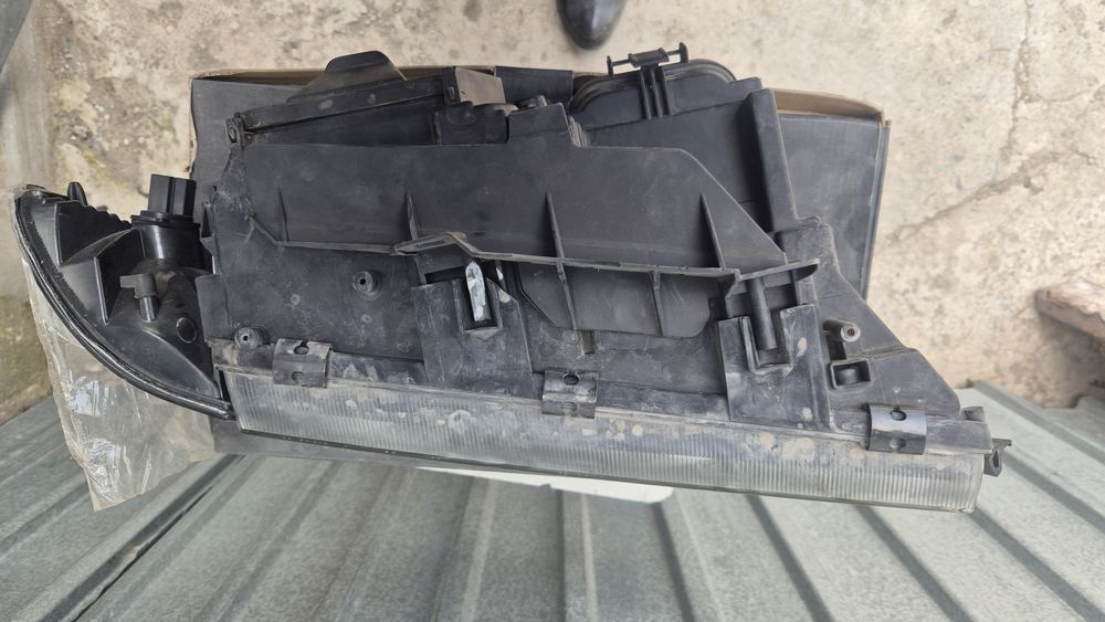 Фары  BMW   E-38