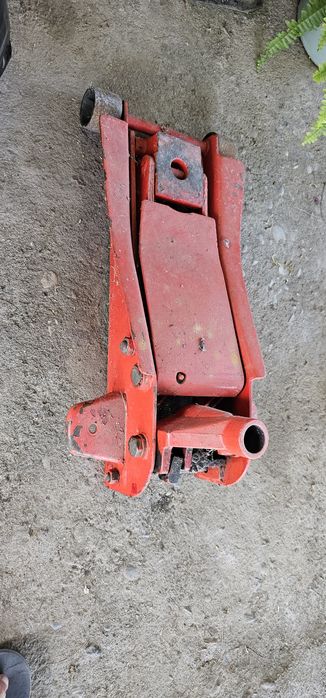 Продавам нископрофилен крик крокодил