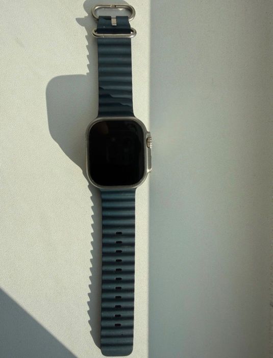 Apple watch ultra 2 gps + cellular ca nou baterie 100%