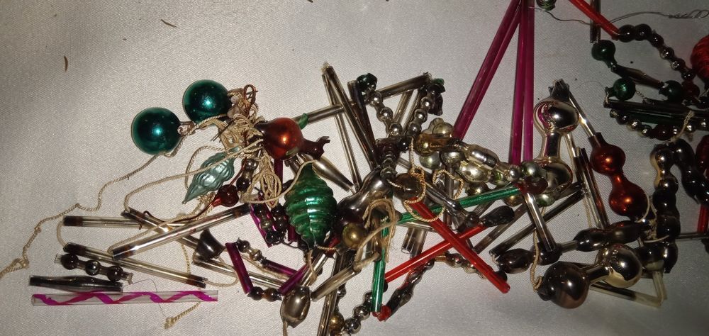 Продаются ёлочные игрушки