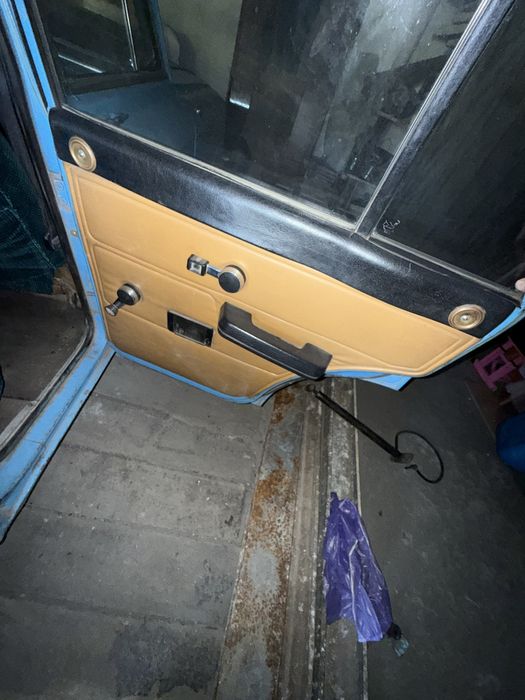 Продается автомобиль москвич