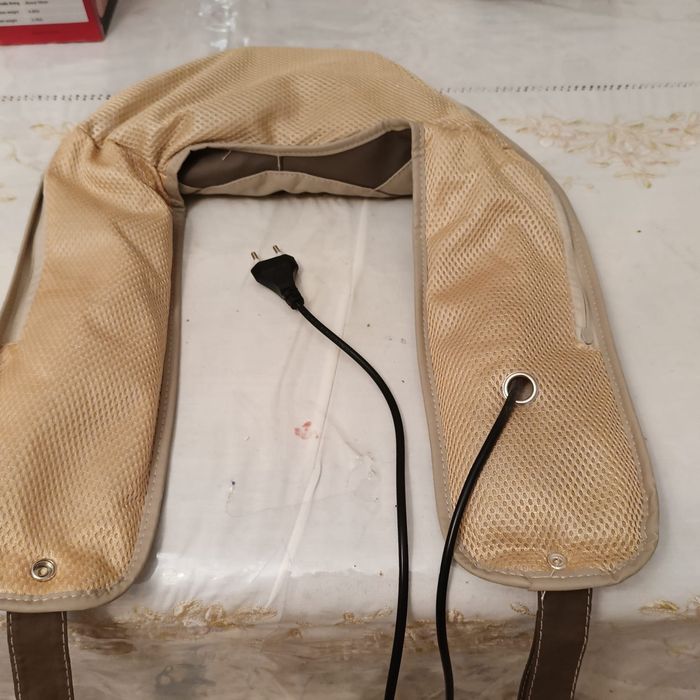 Массажер для шей