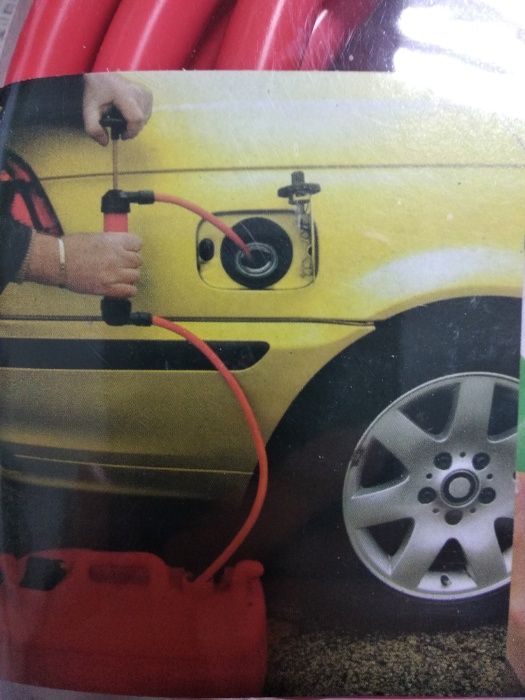 Мини помпа за помпане и източване на масла и горива