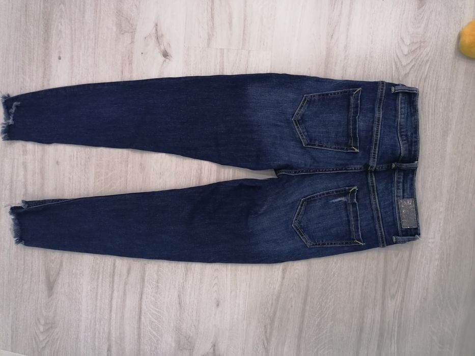 Дънки  Zara и Stradivarius