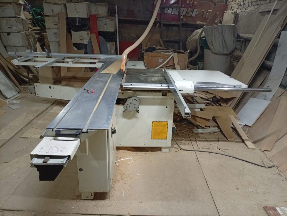 Продам пилу форматник