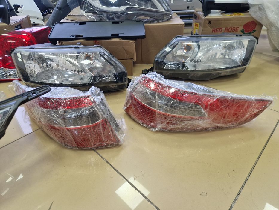 Оригинал оптика Kia rio 11-15 год.