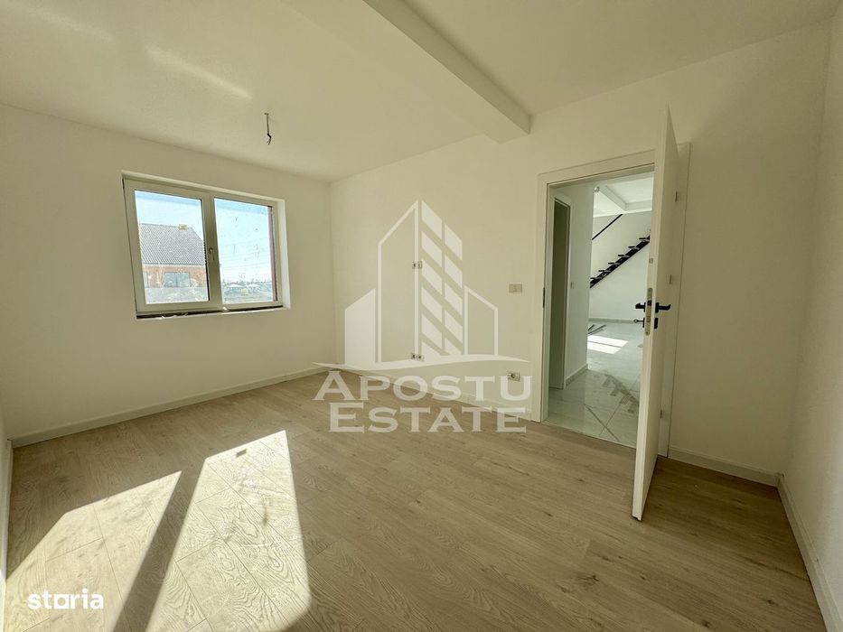 Penthouse cu scara interioara deosebita, 3 camere si 2 bai langa Lidl.