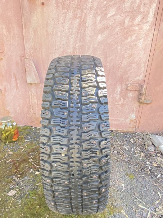 Продам шины 16 Радиуса Ниву