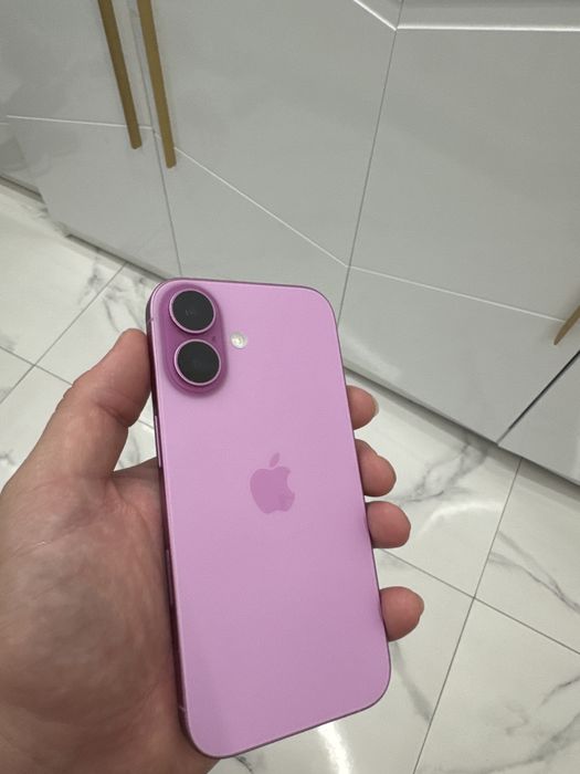 Продается Iphone 16