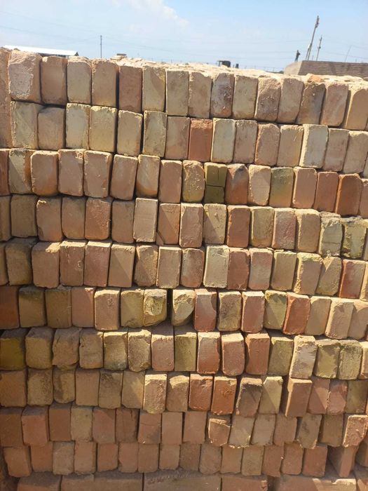 Кірпіш стандартты размерде 250×120×65