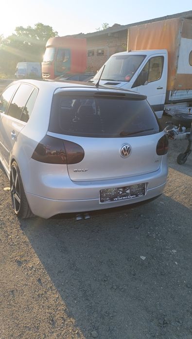 Продавам Голф 5 1.9 105 на ЧАСТИ, имам над 10 голфа (1.4/1.6/1.9 и 2.0