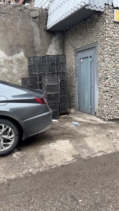 Пластиковые ящики, даром!