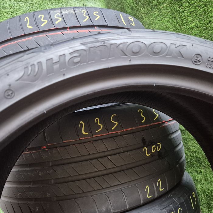 235 35 19 Hankook și Bridgestone