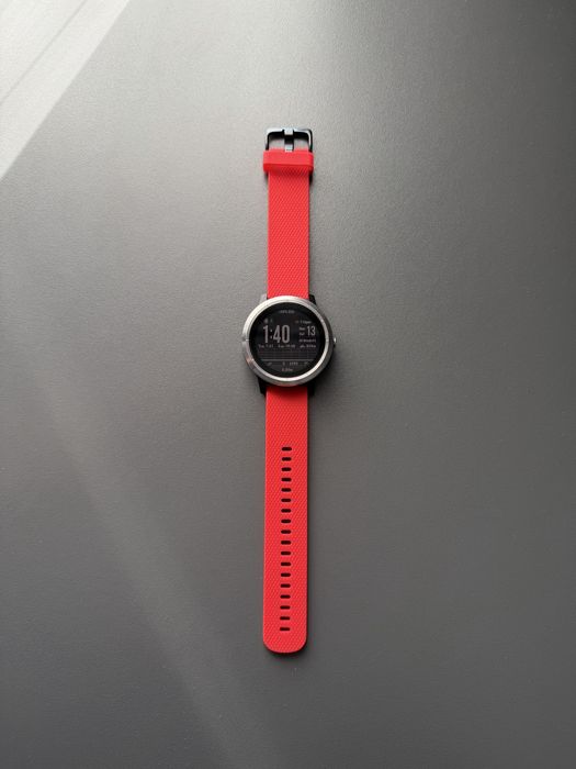 Смарт часовници Garmin vivoactive 3