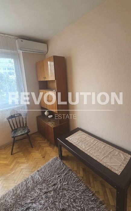 Дава се под наем Двустаен апартамент в Варна, Левски - 70 кв.м за 400 € - Снимка #4