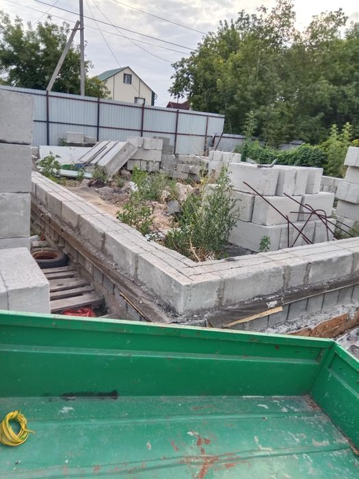 Продам участок с фундаментом