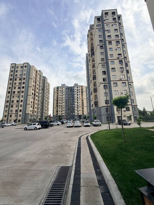 Юнусабад 1комнатная квартира продаётся.Манзара сити!