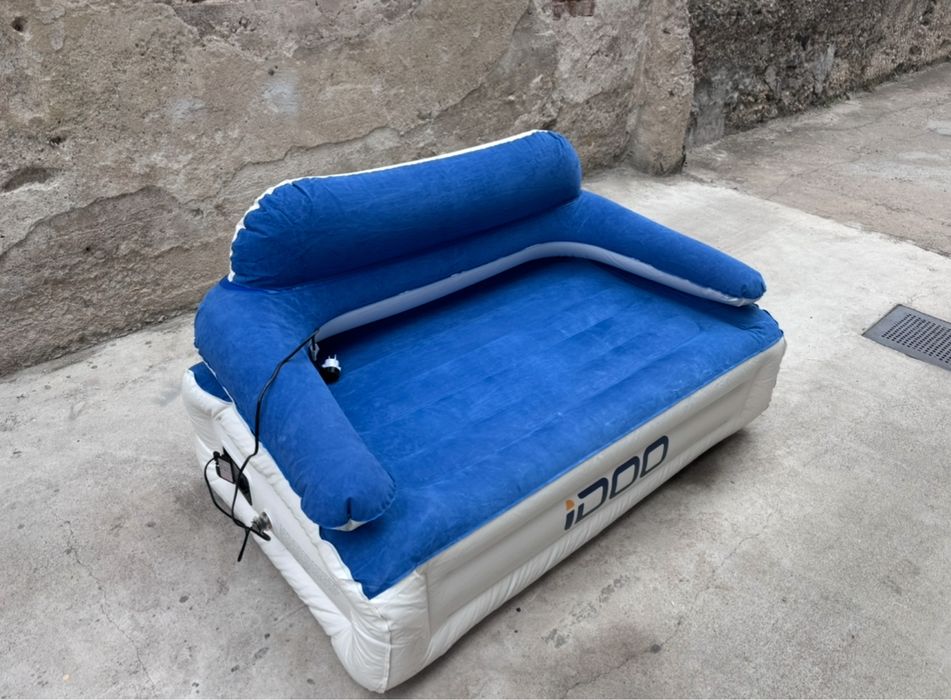 Надуваем къмпинг диван с вградена помпа на 220в