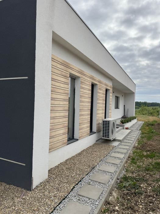 Vand casa noua Oradea, model mediteranean, 700 mp, 5 min de spital judetean, view paduri, aer curat , liniste, pompa caldura incalzire si racire