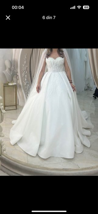 Rochie de mireasa cu toate accesoriile