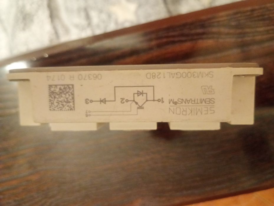 Продам силовой IGBT-модуль SEMIKRON SKM300GAL128D (Б/У)