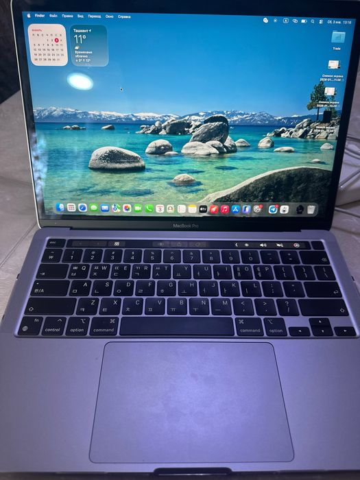 MacBook Pro m1 chip 8/512 inch 13.3