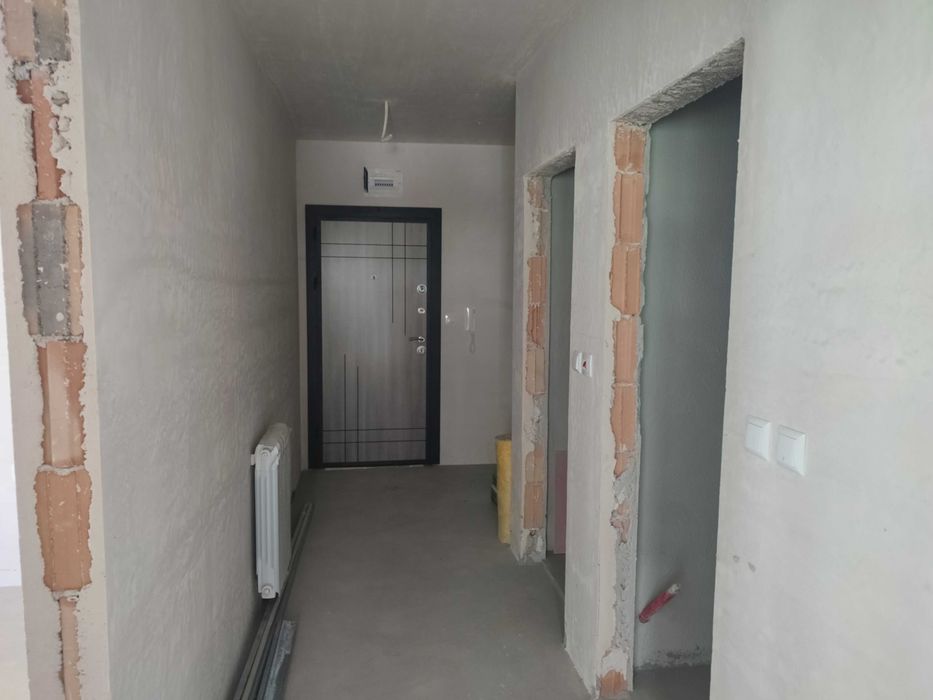 Продава се Двустаен апартамент в Търговище, Център - 70 кв.м за 1232 €/кв.м - Снимка #9