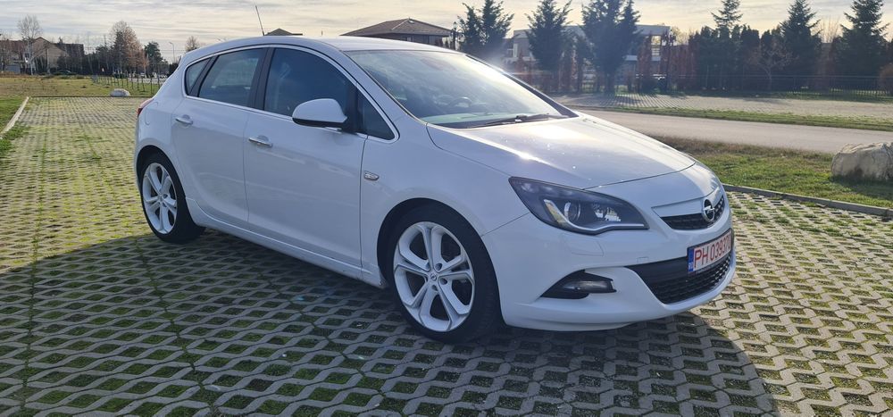 Opel Astra J 1.7 CDTI - 131 CP - SPORT EDITION