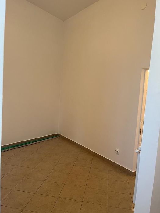 De vânzare apartament 4 camere - sectorul 3