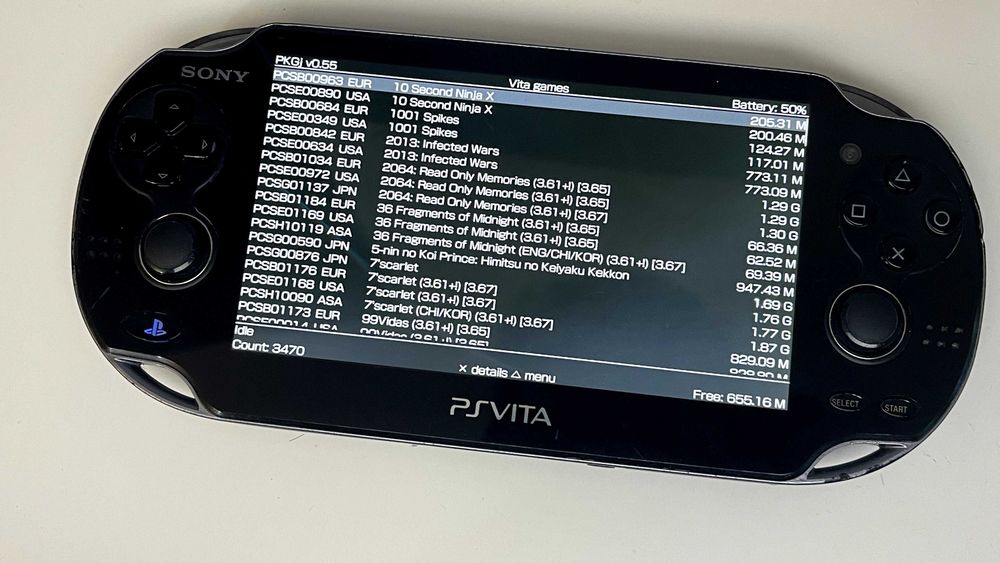 PS Vita OLED PCH-1104 modată - card 64GB, SD2Vita + husă