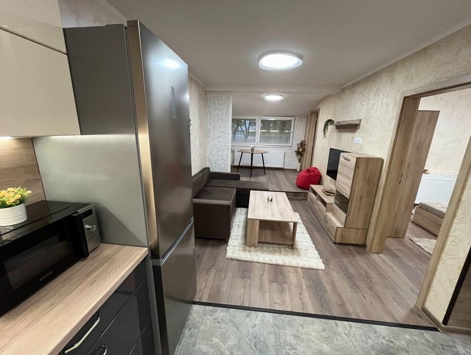 Дава се под наем Тристаен апартамент в София, Банишора - 50 кв.м за 750 € - Снимка #2