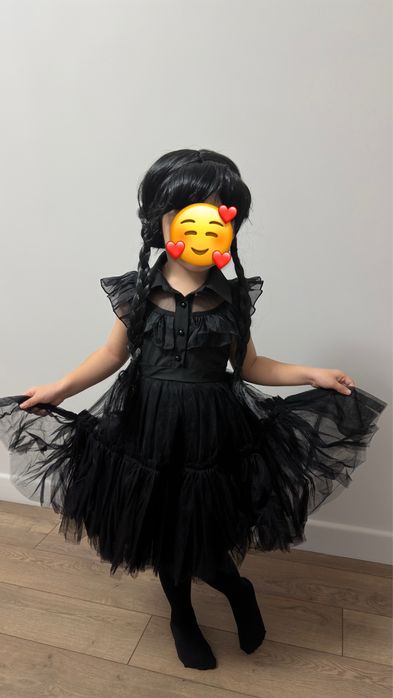 Продам костюм Wednesday