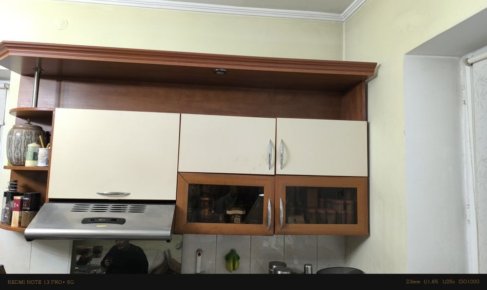 Продам кухонные навесные шкафы